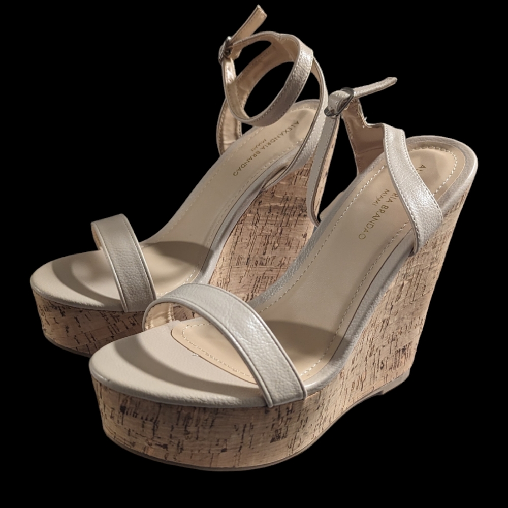 NEW Alexandria Blandao Nude Wedge Shoe